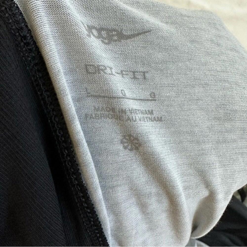 Nike Women's Yoga Dri-FIT AOP Tank Top - Picture 7 of 7